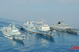 海軍第二批護航編隊 2009年4月2日起航，2009年8月21日返港，編隊由深圳導彈驅逐艦、黃山導彈護衛艦、微山湖綜合補給艦，以及艦載直升機和特戰隊員組成。