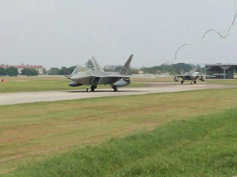 ����F-22�����ս�������������ǰ�����˹�վ����ؽ���