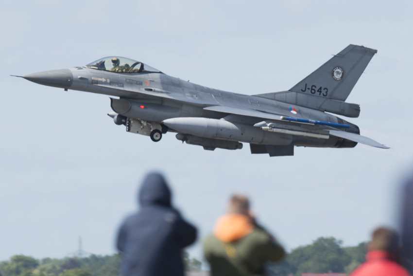 �����վ�F-16ս����ɡ�������