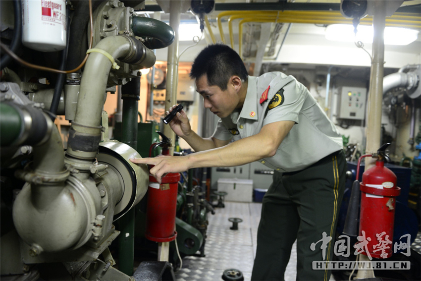 �侯�����ܶӴ�֧ͧ��WJ3201��ͨͧ���糤���ڼ��޴�ͧ�����豸