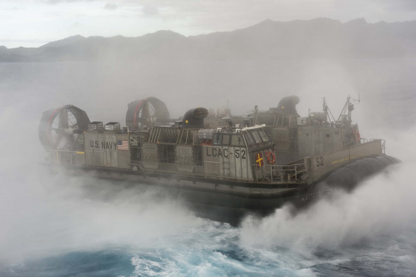 ���LCAC���洬��UHAC��½ͧ������������