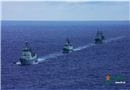 中美海军舰艇进行编队训练