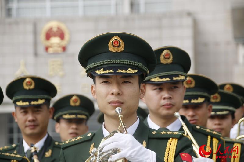���ֶӵ�Բ����