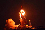 美国无人火箭升空6秒爆炸
