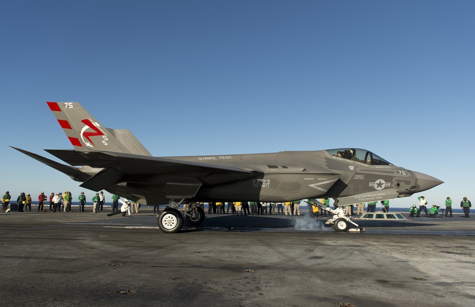 :F-35C״δӺĸϵɡ5