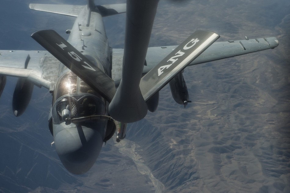 高清：美軍電子機出戰阿富汗扔干擾彈【9】