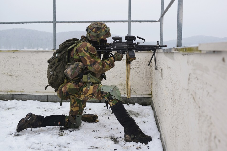 高清：荷蘭精銳部隊參加北約冬季訓練【3】