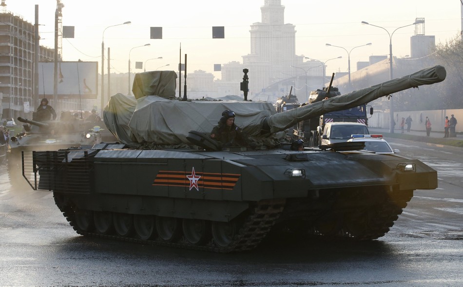 高清：俄軍裝備開進莫斯科閱兵彩排【2】