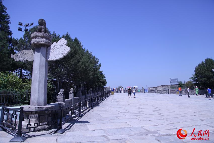 如今的盧溝橋是人們緬懷歷史紀念先烈的重要場所。邱越攝