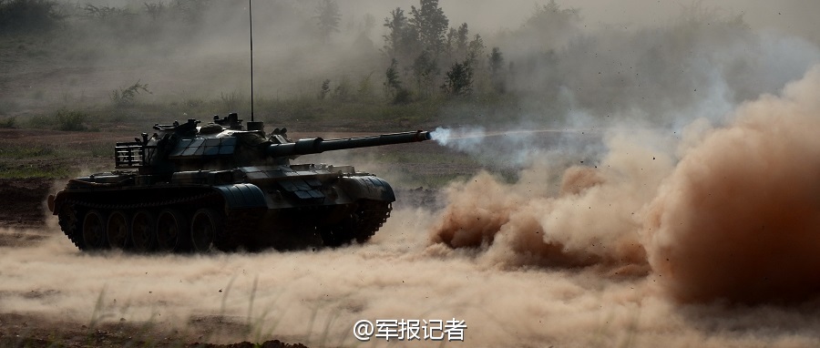 高清：駐雲南59D坦克主炮震撼開火 目標炸開花【6】