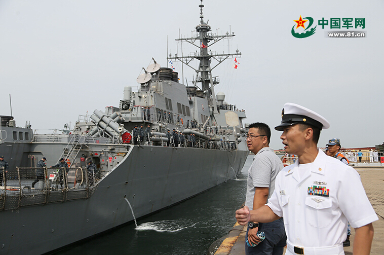 高清:美海軍“斯特蒂姆”號驅逐艦訪問青島【2】