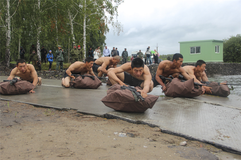 ���壺��ž�03ɡ���������BMD-2һ�ϸ��¡�7��