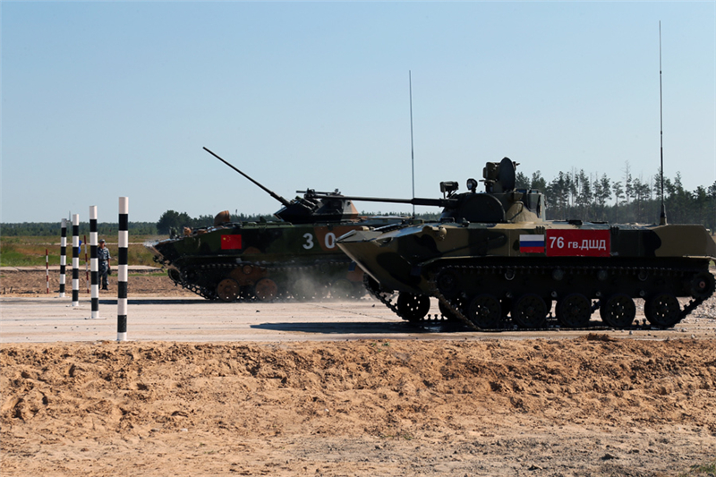 ���壺��ž�03ɡ���������BMD-2һ�ϸ��¡�4��