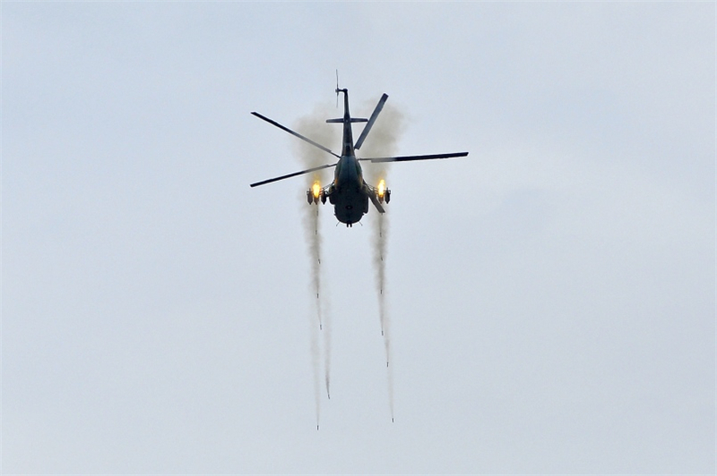 保加利亞軍方的米-17直升機對地攻擊