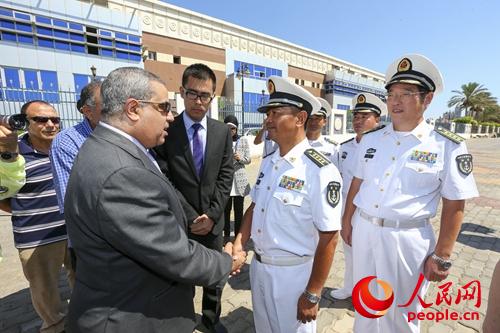 埃及軍地有關部門領導到碼頭參加歡迎儀式 代宗鋒攝