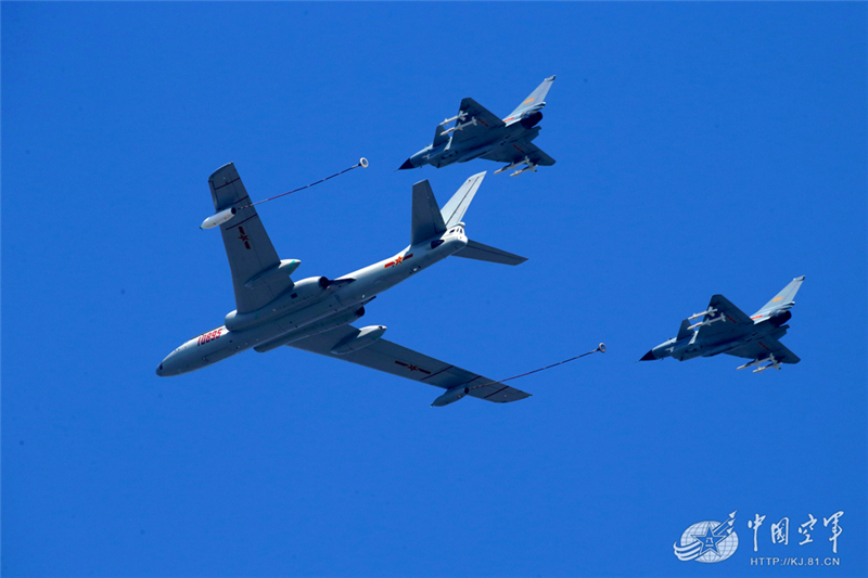 高清:零距离看阅兵空中梯队战鹰风采