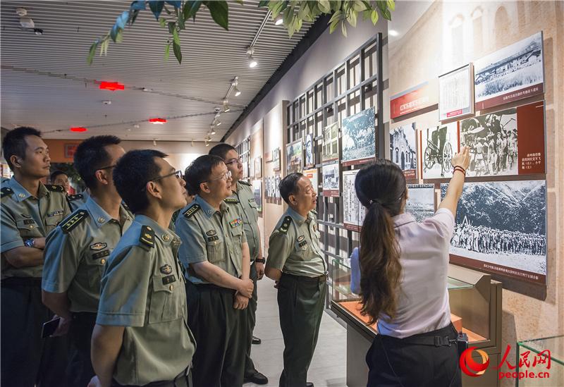 高清：第二軍醫大學參觀紅色聖地【5】