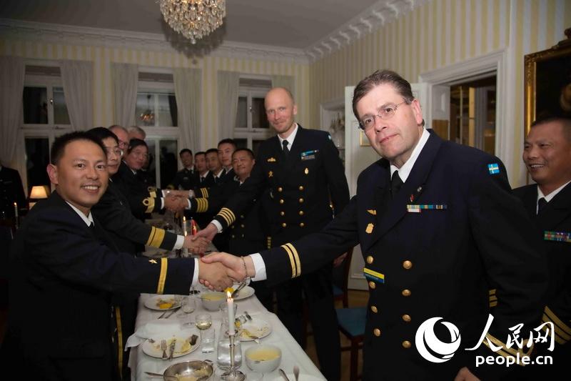 瑞典軍方舉辦歡迎晚宴，招待來訪的152編隊官兵代表。駐瑞典使館武官處供圖