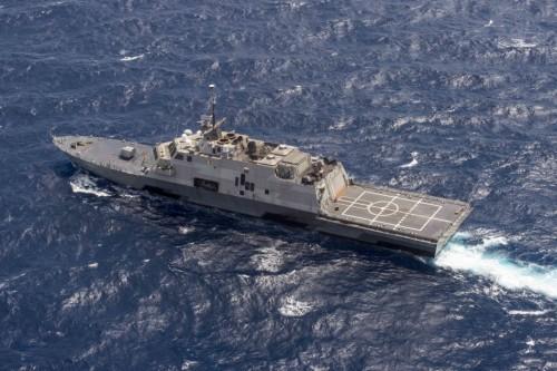 資料圖：美國LCS-3沃斯堡號近海戰斗艦在南海游弋。