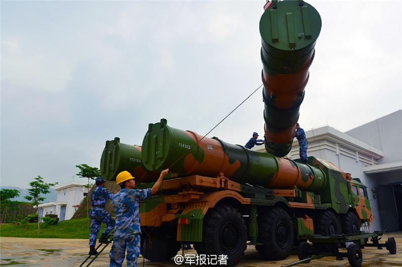���壺�Ϻ�����ĳ�����ſ�չ���������ȶ��Ŀѵ����2��