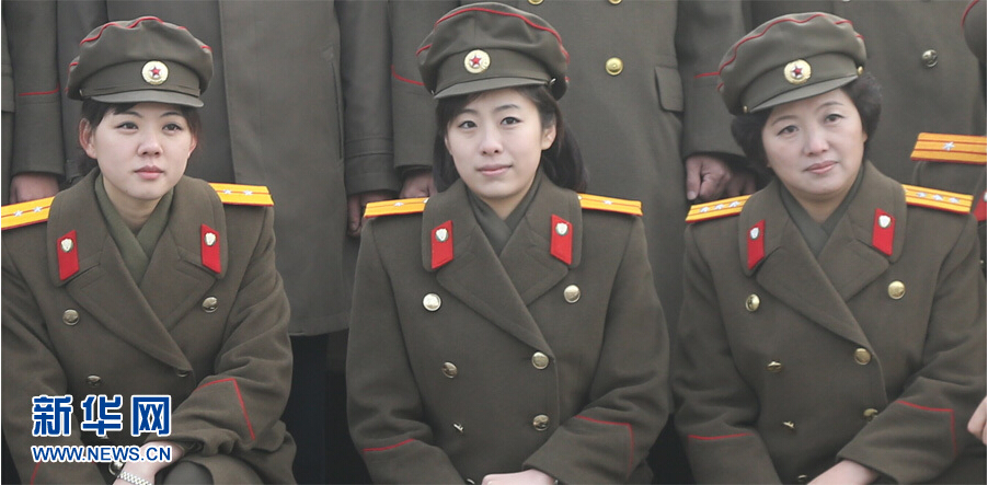高清:朝鲜功勋国家合唱团和牡丹峰乐团访华成员合影