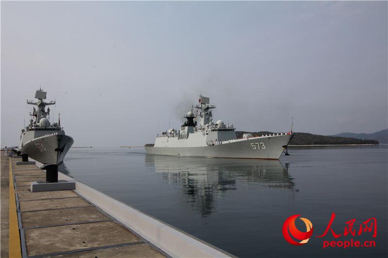 中國海軍第二十一批護航編隊凱旋（肖永攝影）