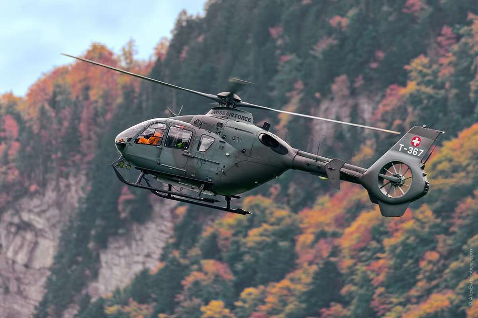EC-635是一種用於空對空戰斗和地面支援強有力的輕型雙發陸軍多用途直升飛機。