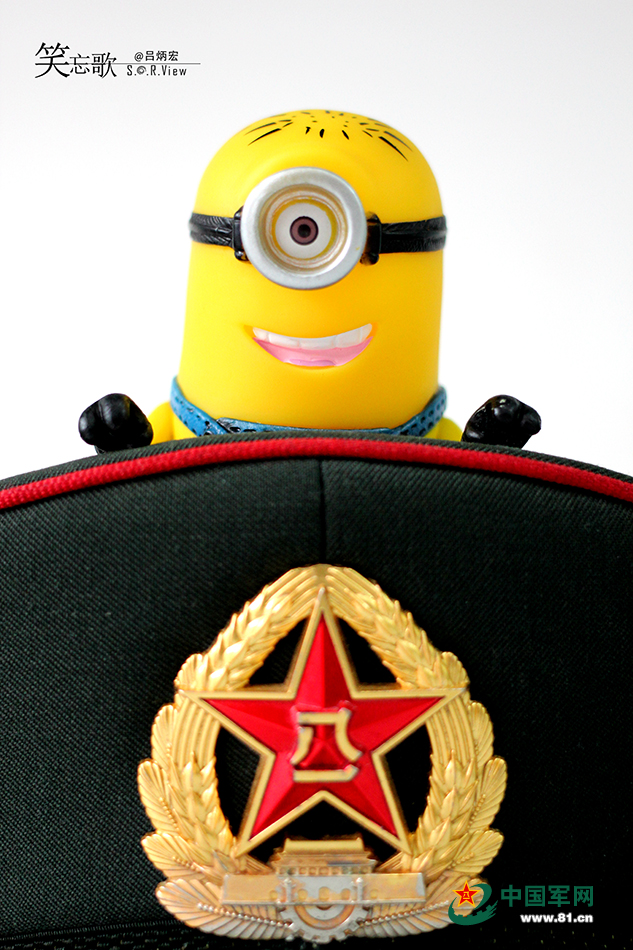 С���ˣ�һֻ�۾�����Ҳ��ξ���������Ӱ֮����С���˵ľ����Σ������� �㣩