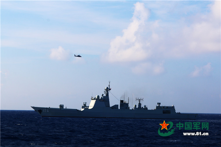 艦機聯合反潛。