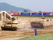 VT-2和VT-4坦克同場競技
