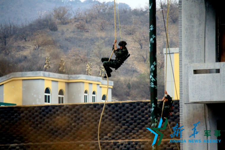 ��ս��Ա���ڽ����ʵ����ѵ����֣��� ��