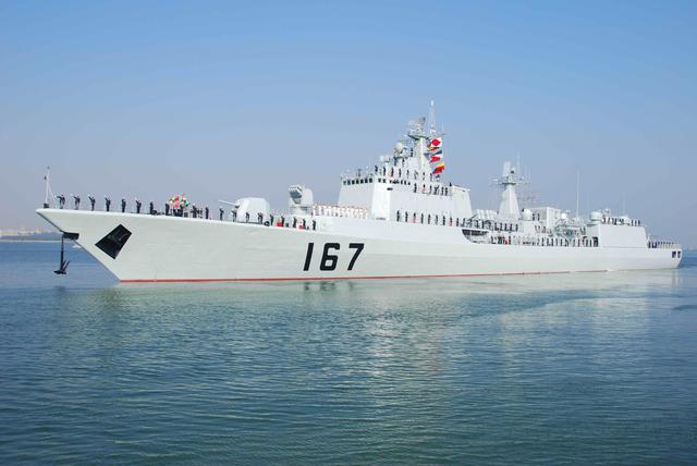 图为中国海军167深圳舰