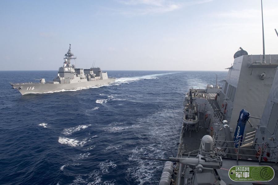 據美國太平洋司令部發布的最新圖片顯示，2017年3月17日，日本海上自衛隊DD116照月號驅逐艦和美國的DDG112邁克爾墨菲號在南海匯合。日本海上自衛隊的DD116照月號是2013年才服役的秋月級驅逐艦二號艦。而美國的DDG112邁克爾墨菲號則服役於2012年，屬於最先進的阿利伯克FighteIIA構型驅逐艦。