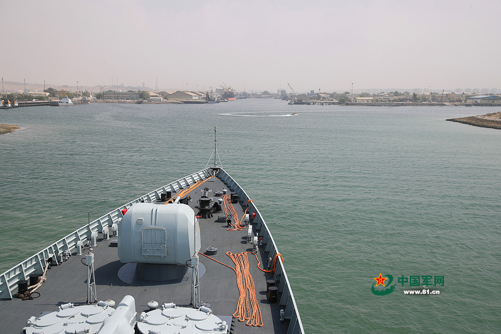 高清:中國海軍遠航訪問編隊多型艦艇抵達伊朗 