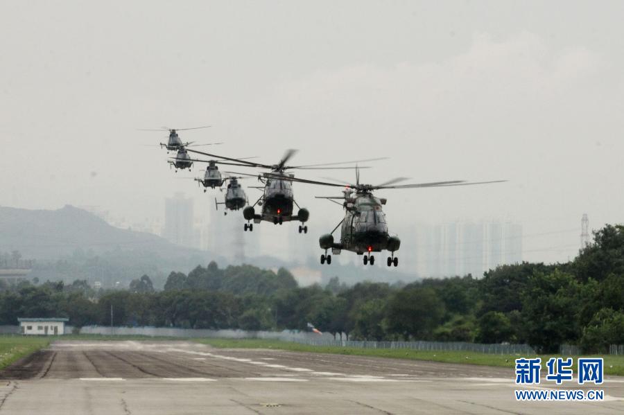 駐香港部隊空軍部隊在石崗軍營進行輪換交接（2015年8月31日 周漢青 攝）