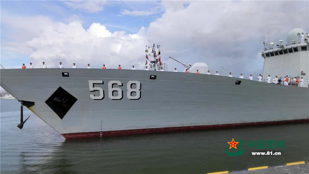 導彈護衛艦衡陽艦返回湛江某軍港。