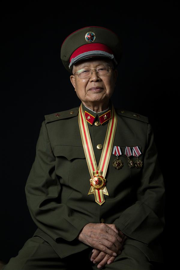 冷鹏飞:冲锋在前、英勇果敢的战斗英雄