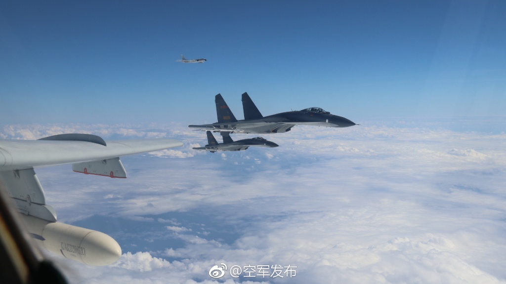 “繞島巡航” 中國空軍出動轟-6K等多型戰機遠洋訓練【5】