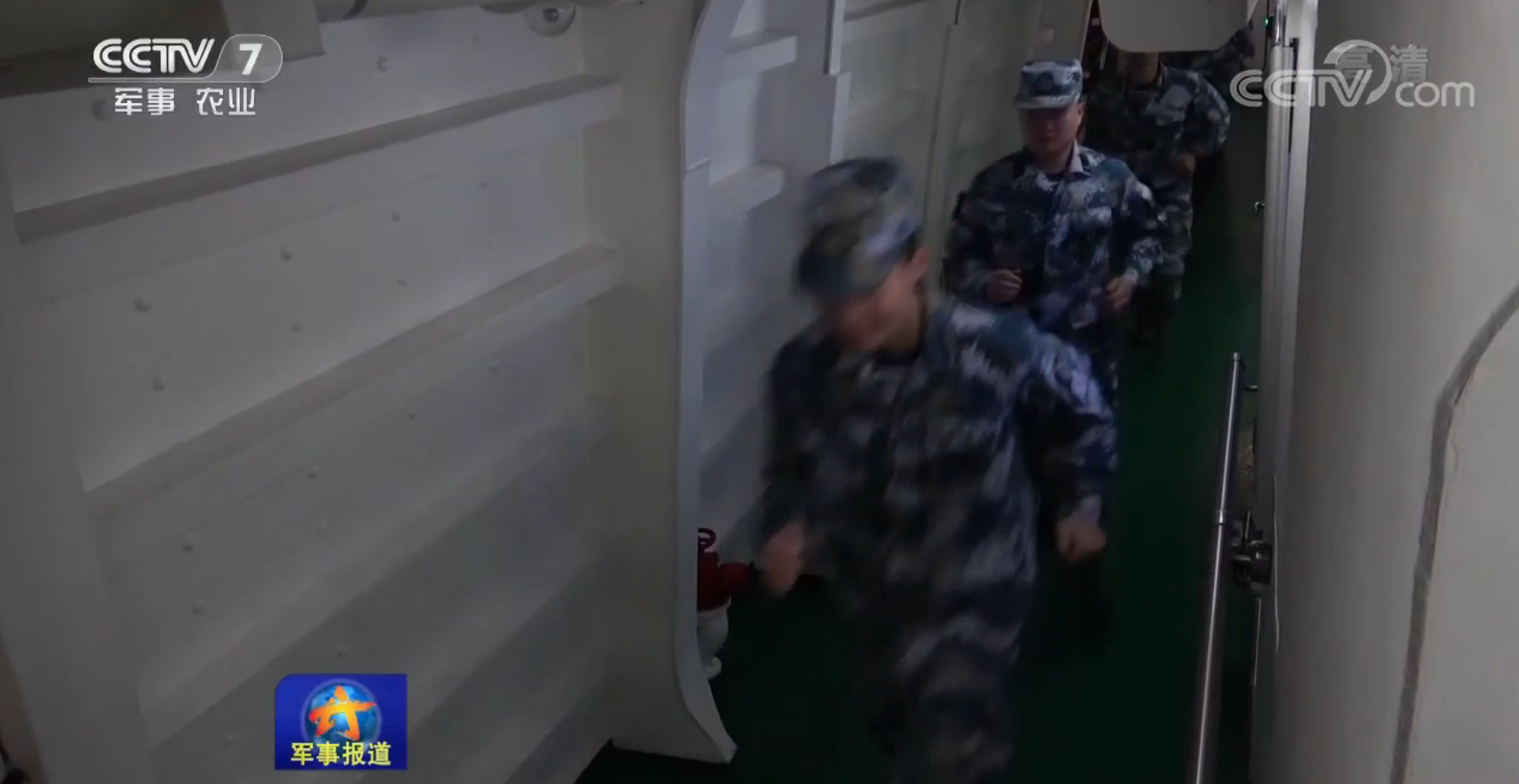 海軍某驅逐艦支隊在東海海域展開高強度訓練【6】