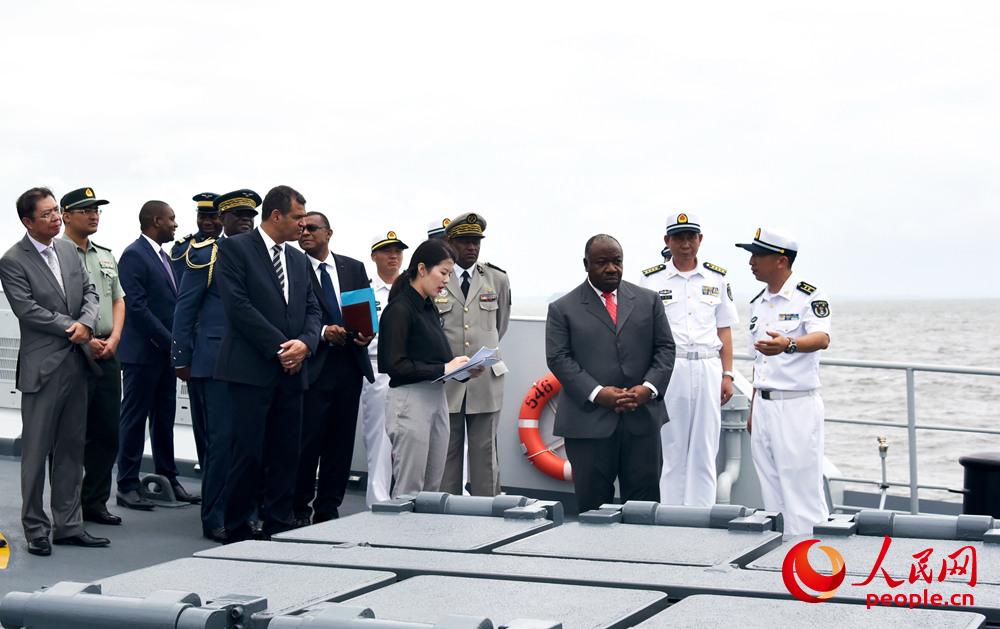 加蓬總統阿裡·邦戈參觀中國海軍第二十八批護航編隊鹽城艦【2】