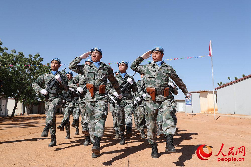 中國第14批赴蘇丹維和工兵分隊225名官兵榮獲聯合國“和平榮譽”勛章【7】