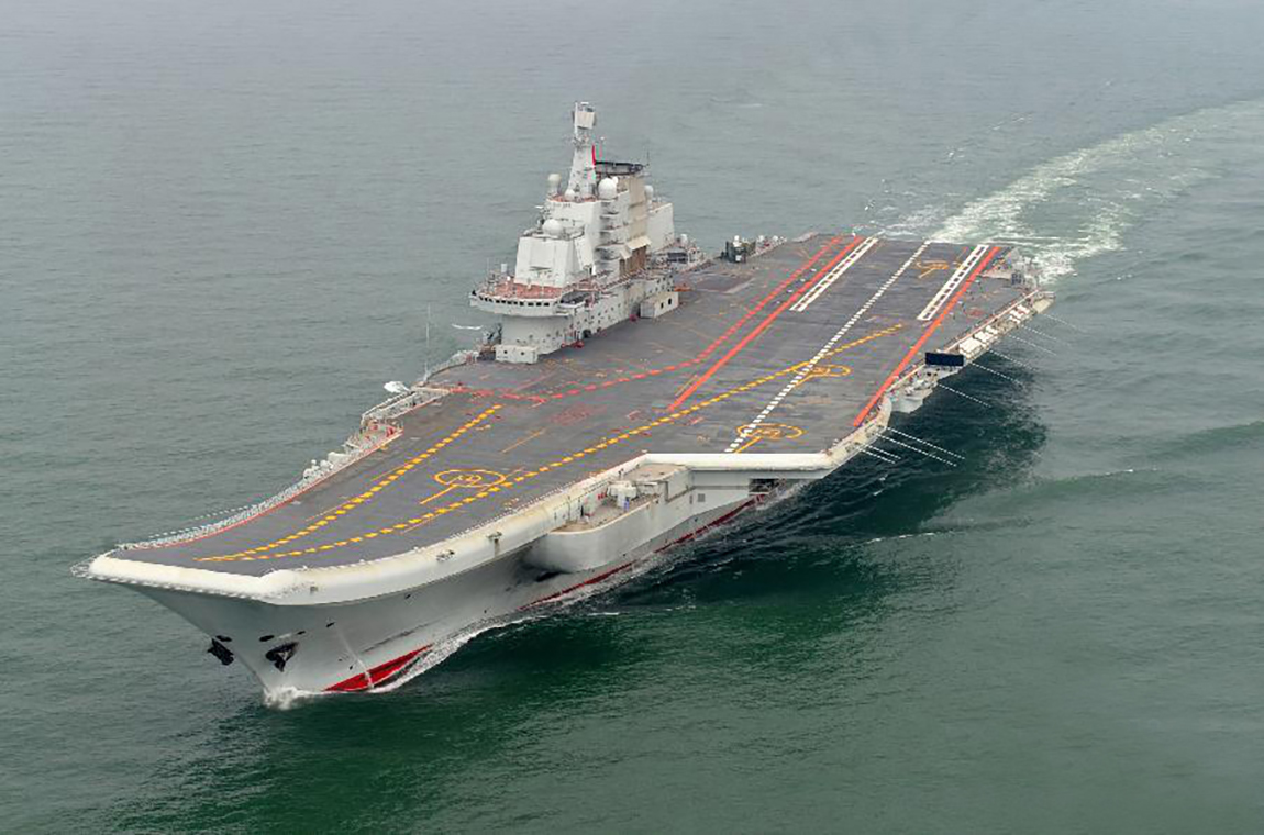 2012年9月25日，中国首艘航空母舰辽宁舰入列。
