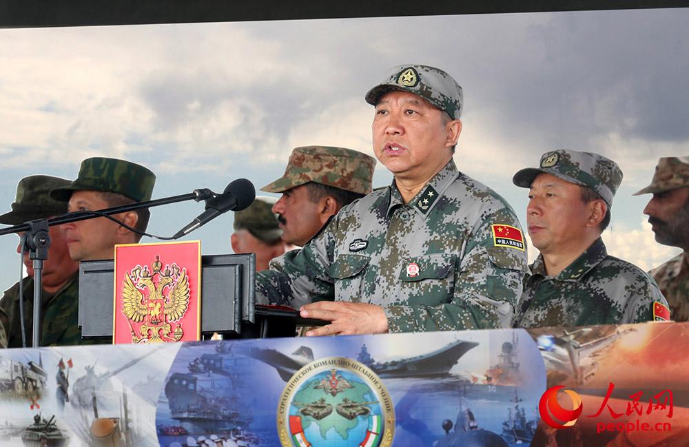 聯合導演部中方總導演、中國人民解放軍西部戰區副司令員劉小午在開幕式上致辭。