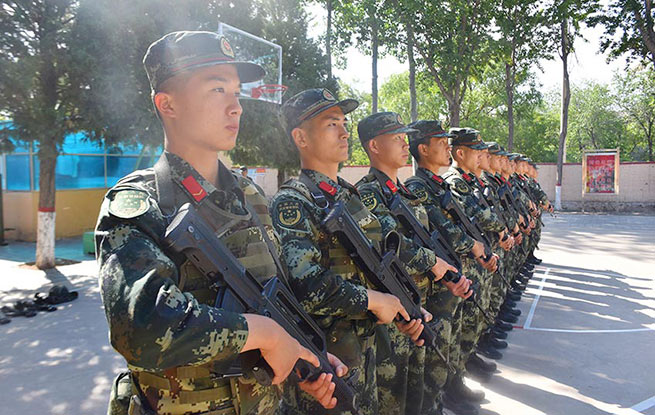 �侯�����ܶ�ִ�ڵ�ʮ��֧�ӽ��о���ѵ������