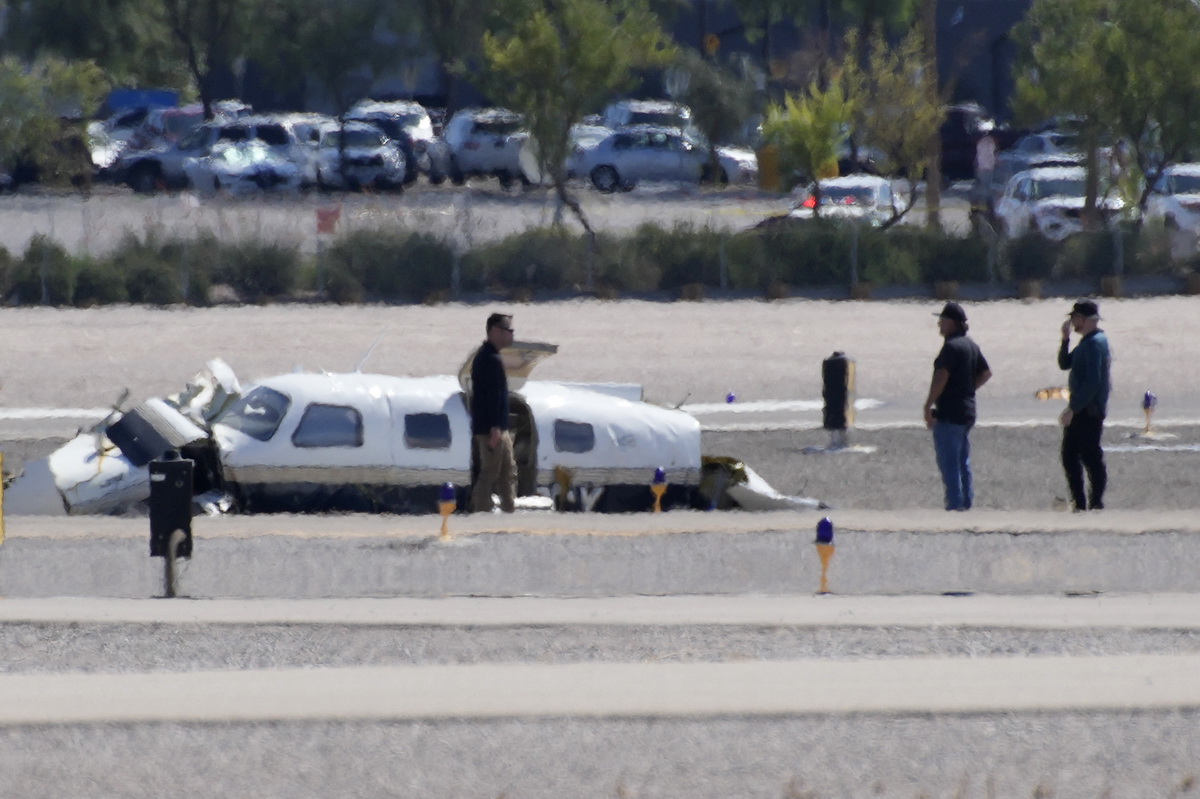 美國兩架小飛機空中相撞 4人死亡