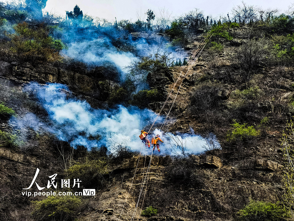 河南洛陽：消防實戰練兵