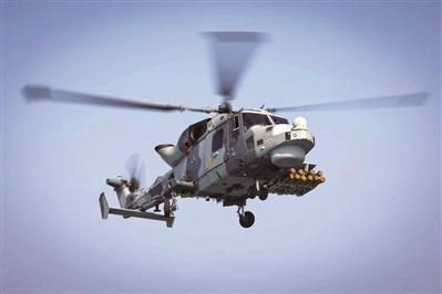 英“野猫”直升机完成升级