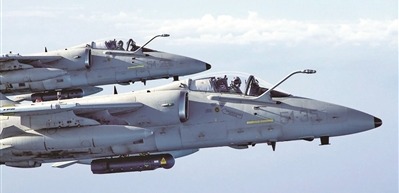 意大利空军AMX攻击机�
。意大利空军部分近距离空中支援和侦察任务将由“台风”战斗机和F-35战斗机执行
。由目前的90架增加至131架。目前，2017年，</p><p style=