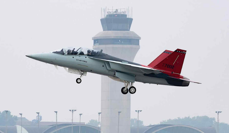 T-7A“紅鷹”教練機。資料圖片