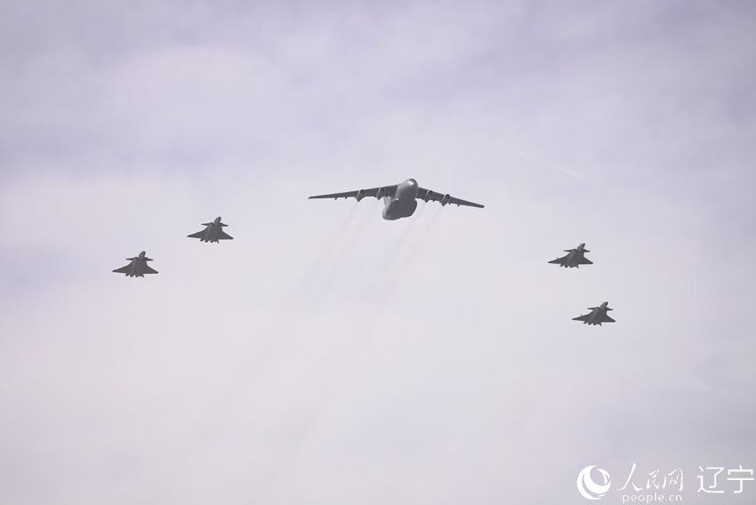 【组图】第十二批30位在韩中国人民志愿军烈士遗骸回到祖国【2】